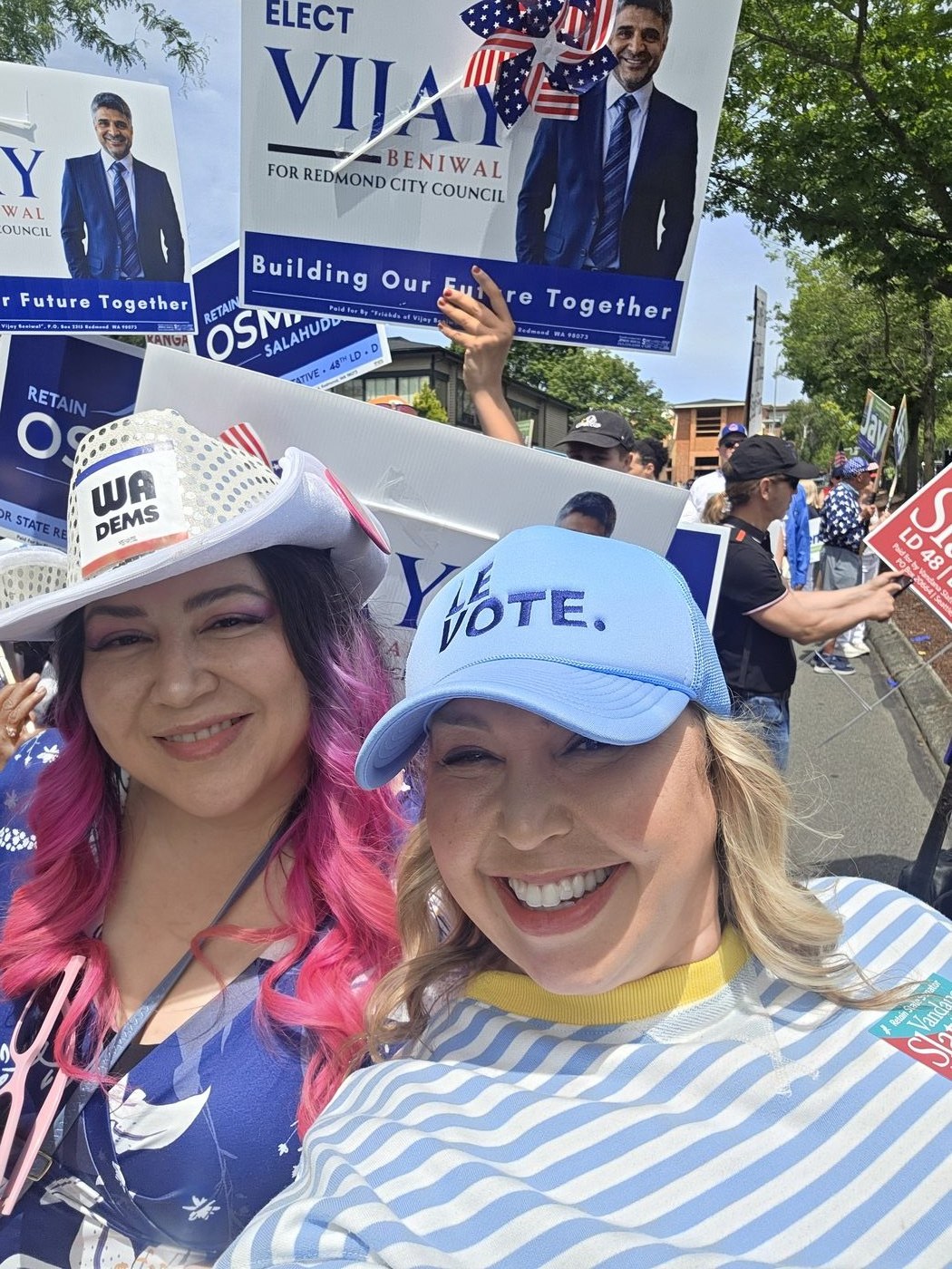 King County Democrats volunteers at a get-out-the-vote event